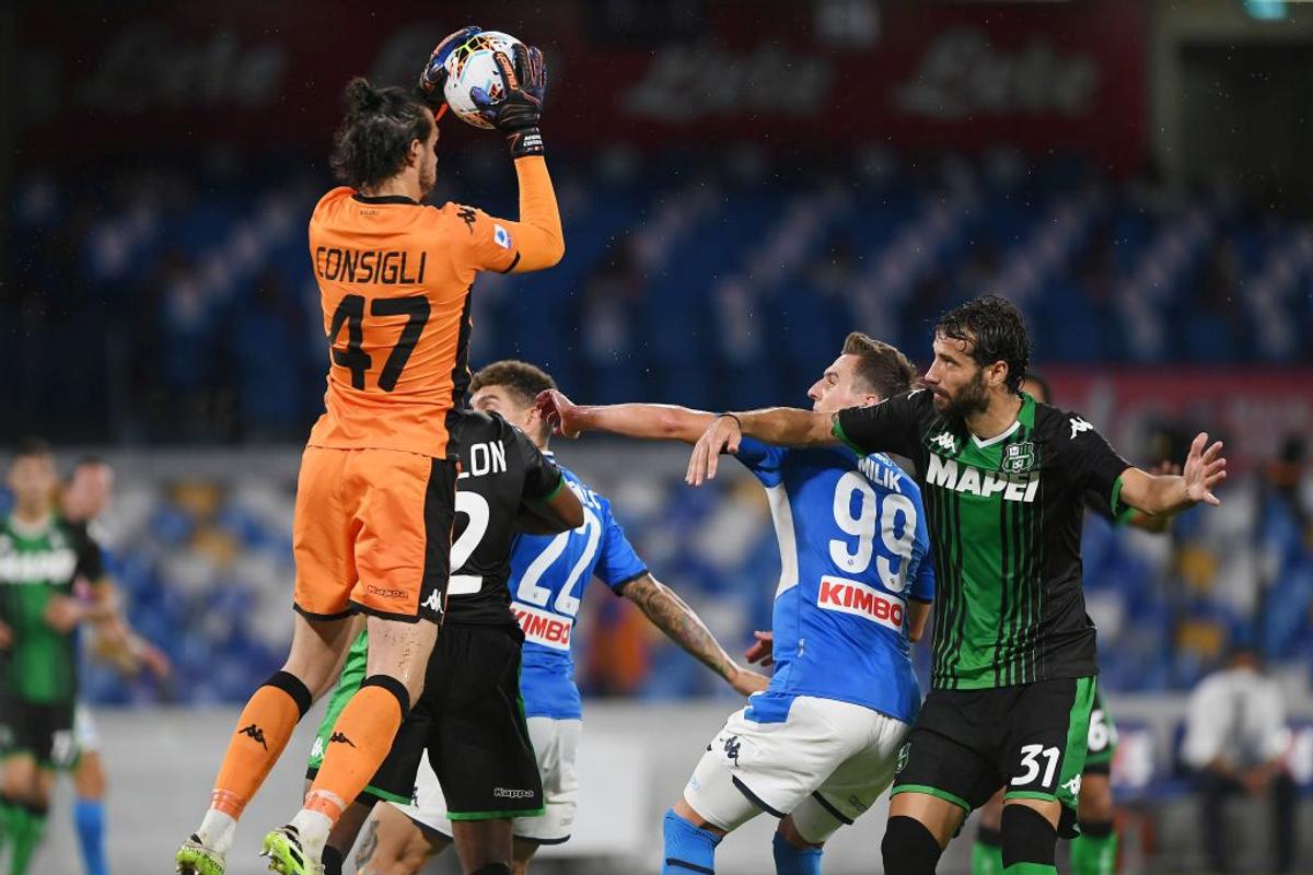 NAPOLI - SASSUOLO 2-0 » Oaspeții au avut 4 goluri anulate! Clasamentul actualizat