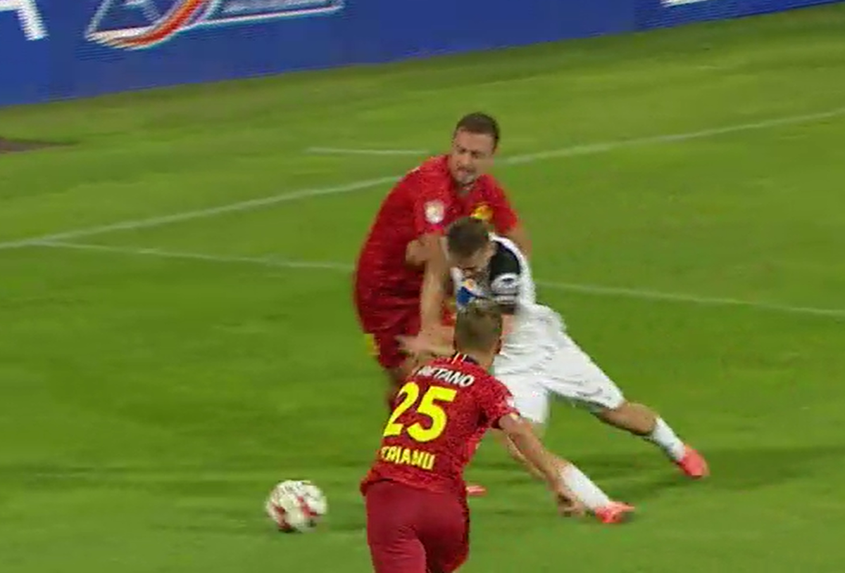 GAZ METAN - FCSB 0-1. Roș-albaștrii, iertați de un penalty la Mediaș? Fază controversată în prima repriză