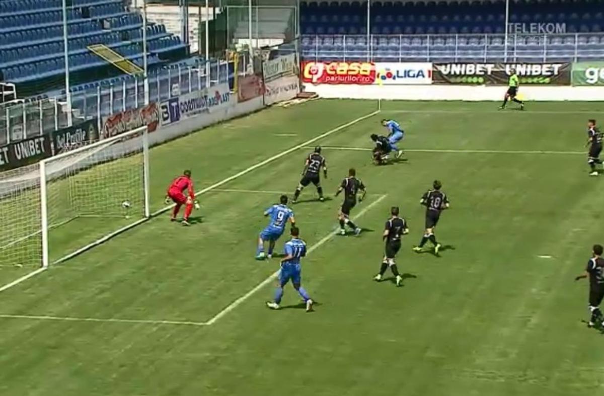 CLINCENI - POLI IAȘI. FOTO Cabral, jucătorul retestat negativ, a comis penalty în minutul 7!