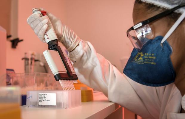 De ce diferă rezultatele la testele pentru coronavirus » Explicațiile unui doctor: „Trebuie să ai un minimum de educație”