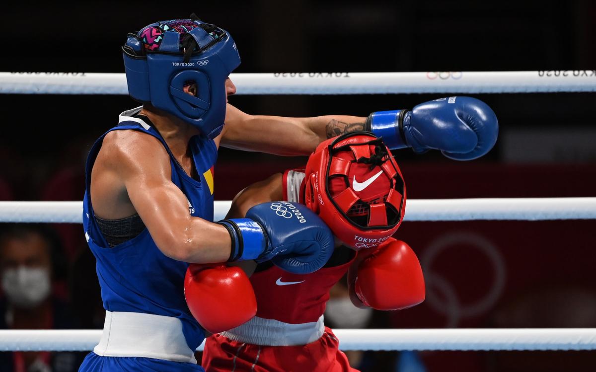 Jocurile Olimpice, BOX - Claudia Nechita, în „sferturile” categoriei 52 kg