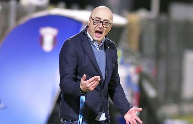 Leo Grozavu, spumos după meciul contra Chindiei » Cere același tratament ca FCSB, CFR și Craiova + Ironie despre naționala olimpică: „Noi vrem chiar medalie de platină”