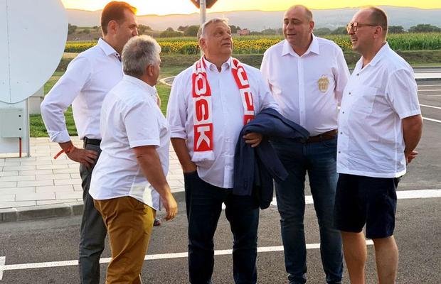 Gigi Becali, după investițiile lui Viktor Orban în România: „Îi dau în cap! Pac! Pe Sepsi OSK o țin la ghilotină” » Patronul FCSB a recitat din Scrisoarea a III-a