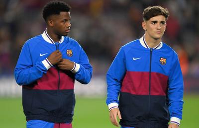 Ce nebunie ar fi! Furioasă pe Barcelona, Chelsea ar pregăti o ofensivă fără precedent: 5 fotbaliști de la Barcelona pe „Stamford Bridge”?!