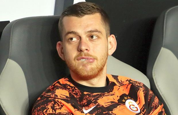 Alexandru Cicâldău și-a găsit echipă! Nu vine la Universitatea Craiova + Cine e primul transfer al lui Laurențiu Reghecampf în Bănie