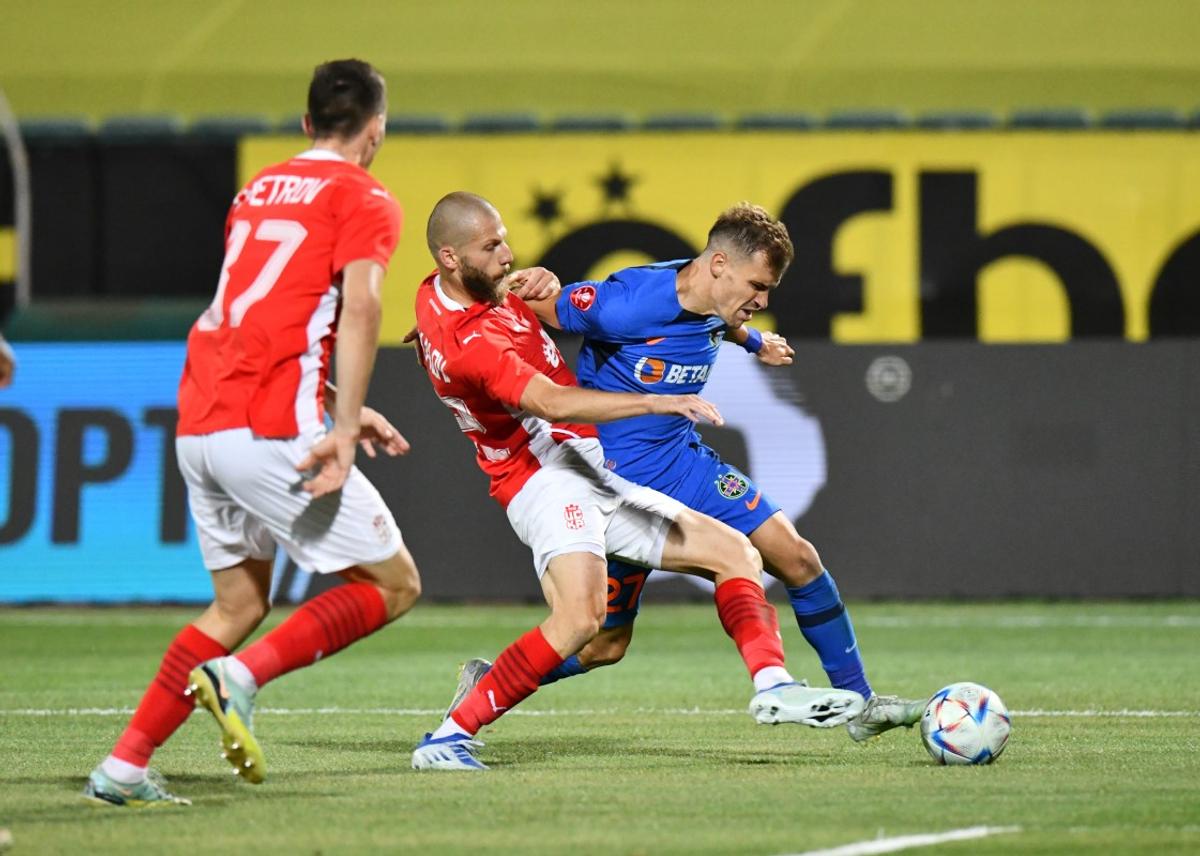 Discurs dur la pauză! CSKA 1948 și FCSB, criticate pentru jocul prestat: „Toți jucătorii de la FCSB mi s-au părut lenți, greoi, previzibili”