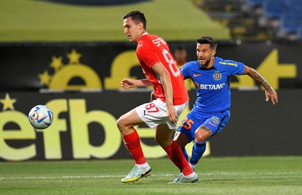 Discurs dur la pauză! CSKA 1948 și FCSB, criticate pentru jocul prestat: „Toți jucătorii de la FCSB mi s-au părut lenți, greoi, previzibili”