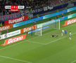 David Miculescu (23 ani) a irosit o șansă uriașă în minutul 19 al partidei dintre FCSB și Oțelul Galați. Captură Digi Sport