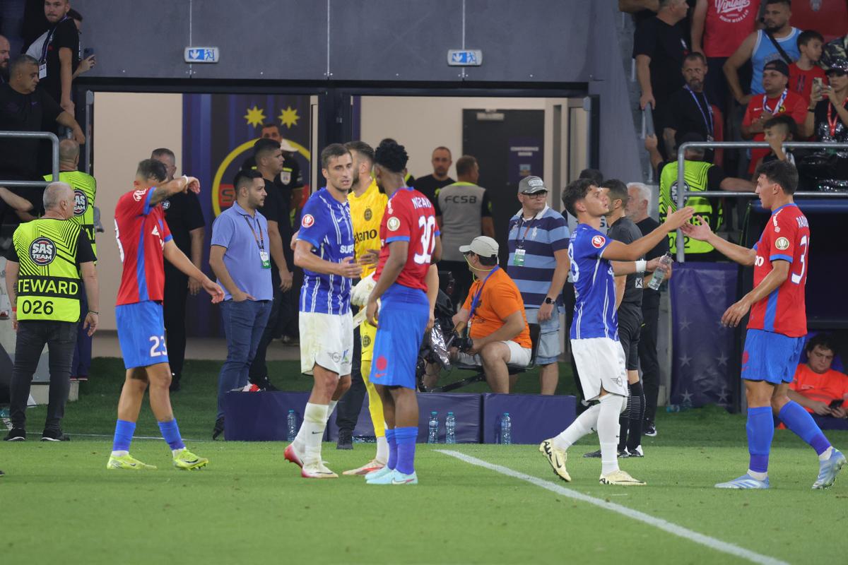 Ianis Zicu, savuros: „Mă uitam pe TikTok, acolo unde nu e voie la FCSB”