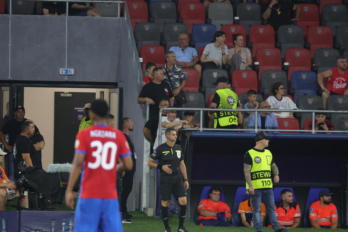 Ce s-a întâmplat pe teren după FCSB - Farul