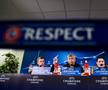 Antrenorul lui Șahtior Donețk, Mircea Lucescu (centru), în timpul unei conferințe de presă înaintea meciului din Liga Campionilor, pe 20 octombrie 2015, la Malmö. Foto: Imago