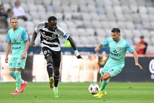 Alin Roman (dreapta), fotbalistul din Superliga remarcat de Basarab Panduru, © FOTO: Flaviu Buboi/SPORT PICTURES