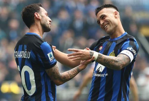 Hakan Calhanoglu și Lautaro Martinez s-au împăcat după scandalul de la Mondialul Cluburilor / Foto: Imago Images