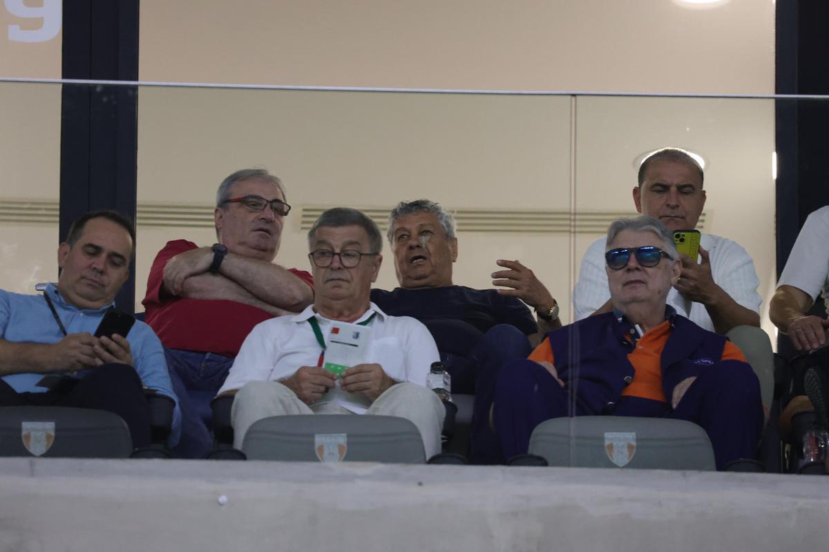 „Greii” la FCSB - Farul: colecție de nume mari în lojile din Ghencea