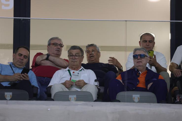 Nume grele la lojă în FCSB - Farul // foto: Ionuț Iordache (GSP)