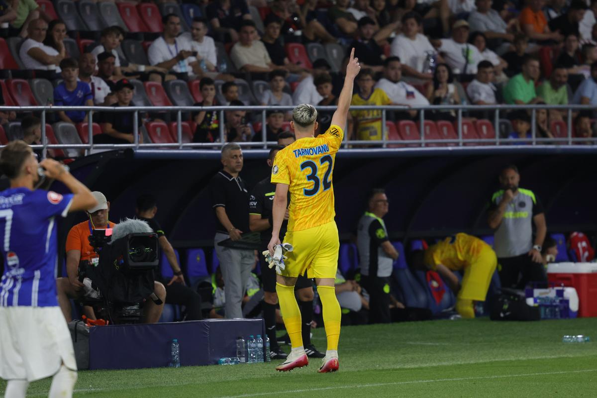 Ștefan Târnovanu, cartonaș roșu în FCSB - Farul