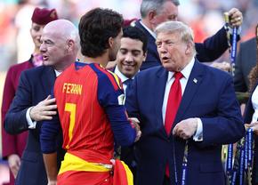 Donald Trump a reacționat după gestul lui Ferran Torres: „A fost un omagiu frumos”