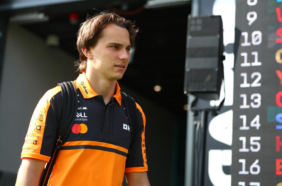 Oscar Piastri, nevoit să abandoneze în Marele Premiu al Ungariei/Foto: Getty Images Lando Norris dezvăluie cum a depășit momentul critic de la start: „Spatele mașinii îmi fugea constant”