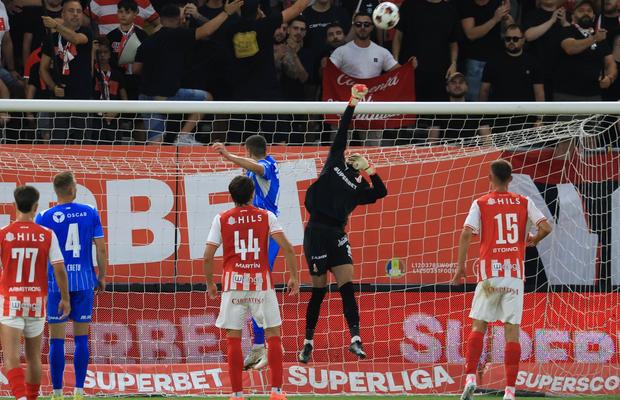 Reacție tare după Dinamo - Craiova: „Nu, nene, nu mai căutați explicații la olteni!” » Cine ar trebui strunit în „haită”