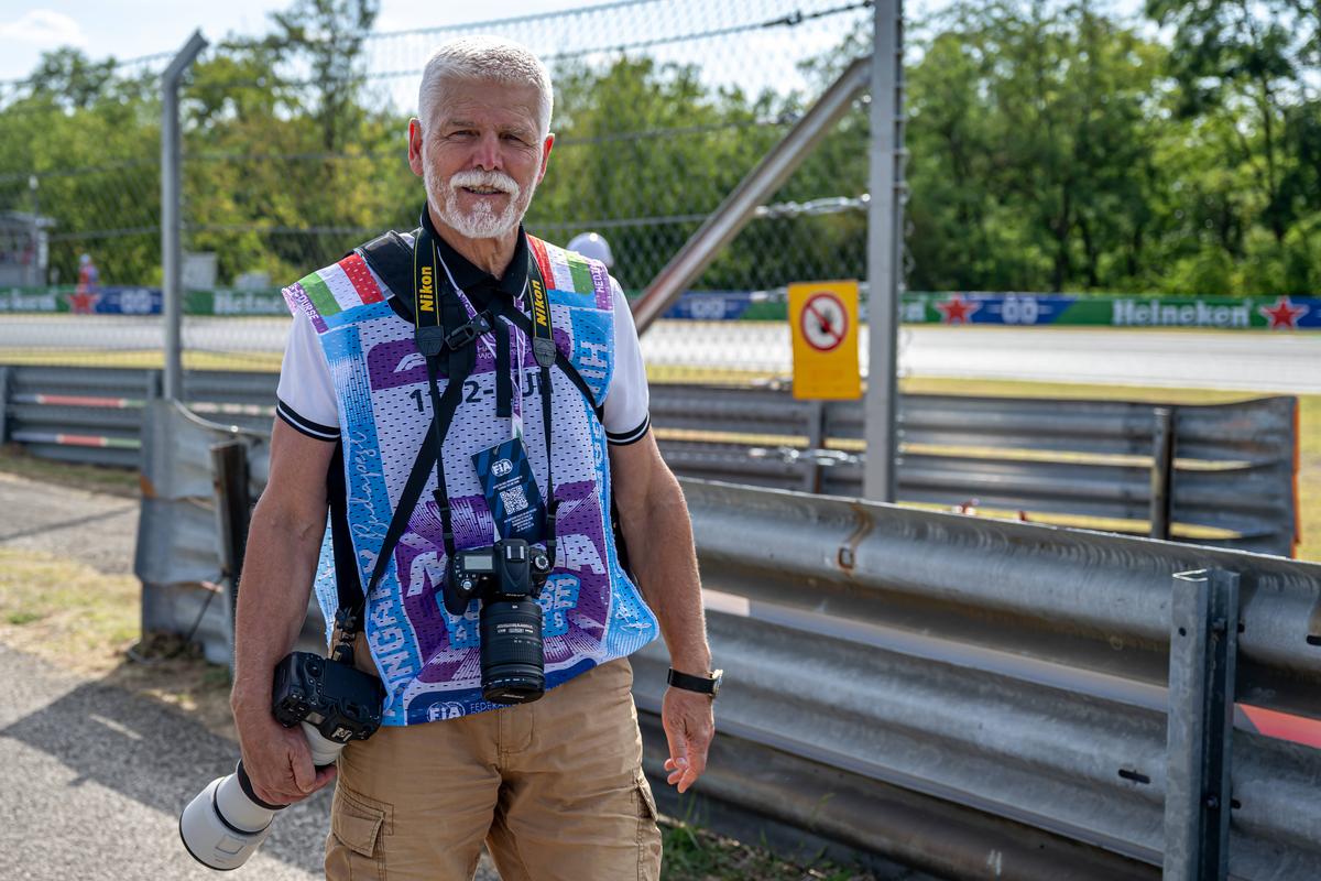 Președintele Cehiei, la Marele Premiu al Ungariei... în calitate de fotograf!