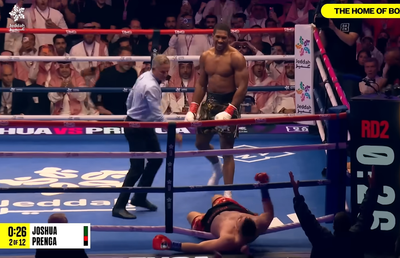 La primul meci de la accidentul tragic, Anthony Joshua l-a făcut KO pe adversar în runda a 2-a