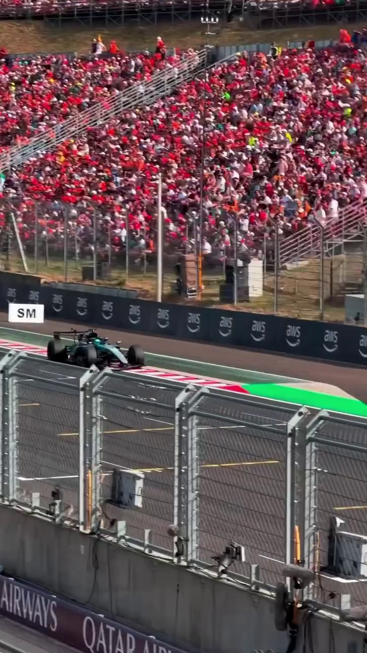 Peter Magyar a apărut la Hungaroring alături de iubită » Decizia anunțată de premier la cursa de Formula 1