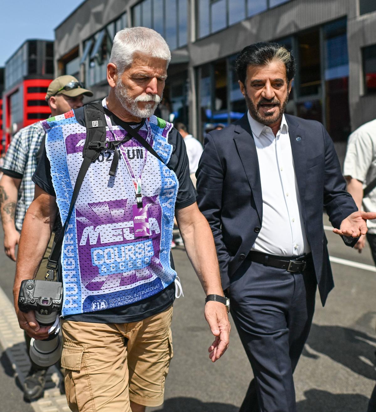 Președintele țării, la Marele Premiu al Ungariei... în calitate de fotograf!