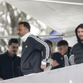 Lionel Messi, în tribunele unui meci din liga a 4-a // foto: ole.com.ar