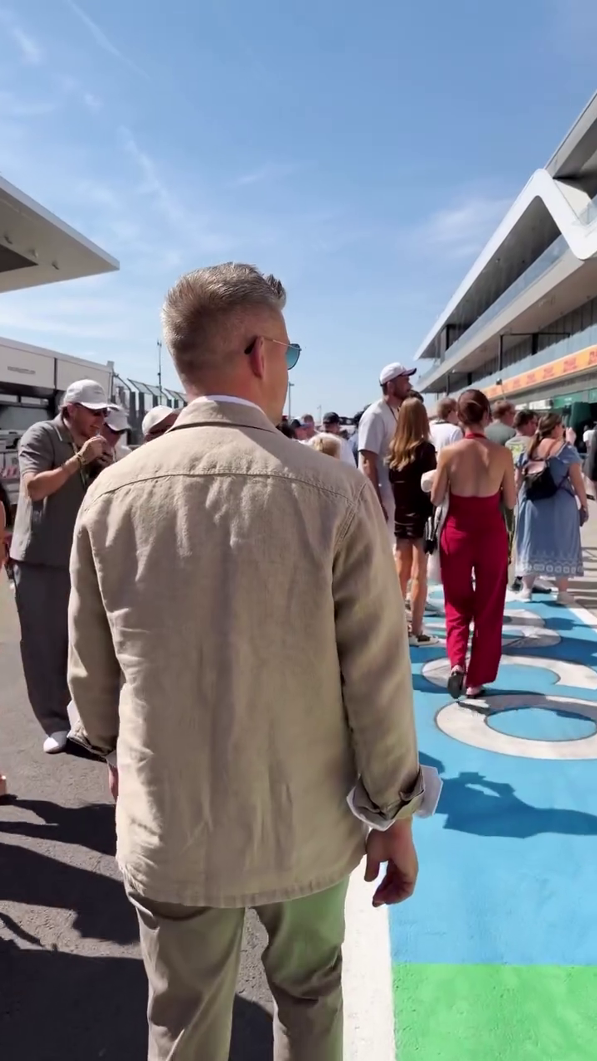 Peter Magyar a apărut la Hungaroring alături de iubită » Decizia anunțată de premier la cursa de Formula 1