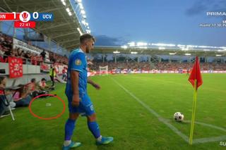 Primul gest scandalos, după ce s-a permis berea pe stadioane! Ce a pățit huliganul care l-a lovit pe Anzor