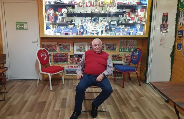 VIDEO EXCLUSIV Tică Dănilescu, omul cu 29 de trofee la Dinamo și FCSB, uimit de situația granzilor: „Ar fi normal dacă aș întoarce ziarul”
