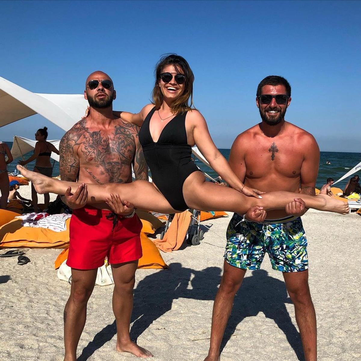 FOTO Diana Bulimar, apariție spectaculoasă și la plajă și în grădină