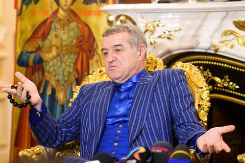 Fost internațional, în prezent analist sportiv, Gabi Balint a acceptat invitația directorului Gazetei Sporturilor, Ovidiu Ioanițoaia, de a participa la emisiunea „Prietenii lui Ovidiu” de pe GSP.RO.