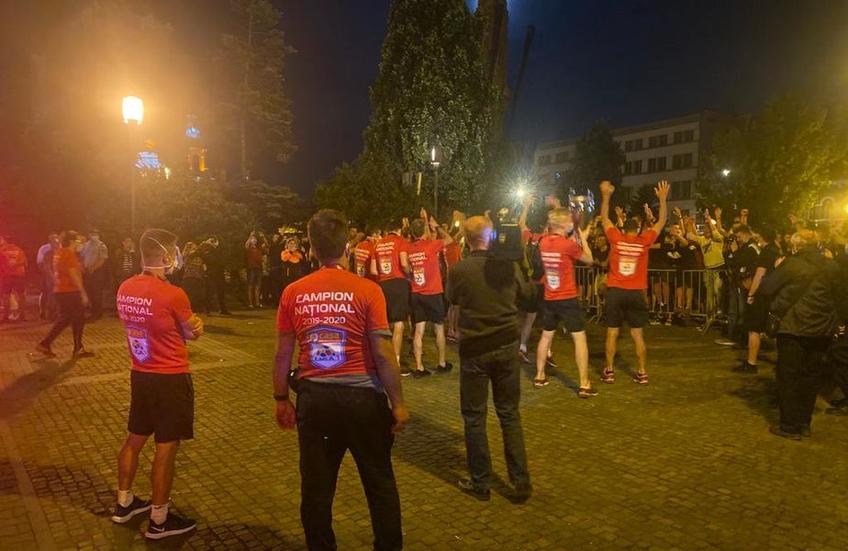 Croații acuză că fanii clujeni le-au deranjat somnul. Reclamația a ajuns pe masa reprezentanților UEFA.