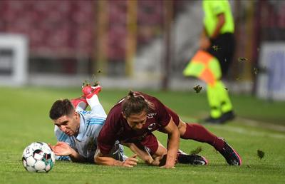 CFR Cluj - Dinamo Zagreb. FOTO Dan Petrescu, trădat de cel mai bun jucător » Ciprian Deac a ratat un penalty într-un moment-cheie