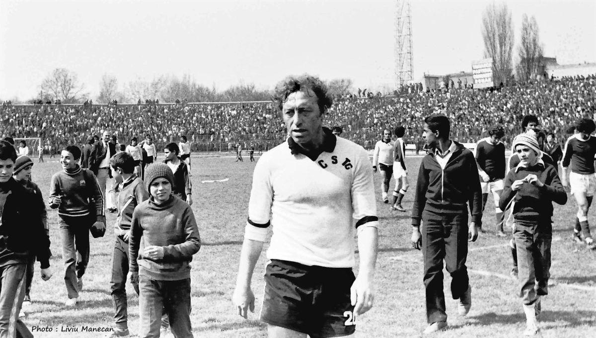 Nicolae Dobrin - Fotbalistul nepereche inventat pe «Maracana Piteștiului»