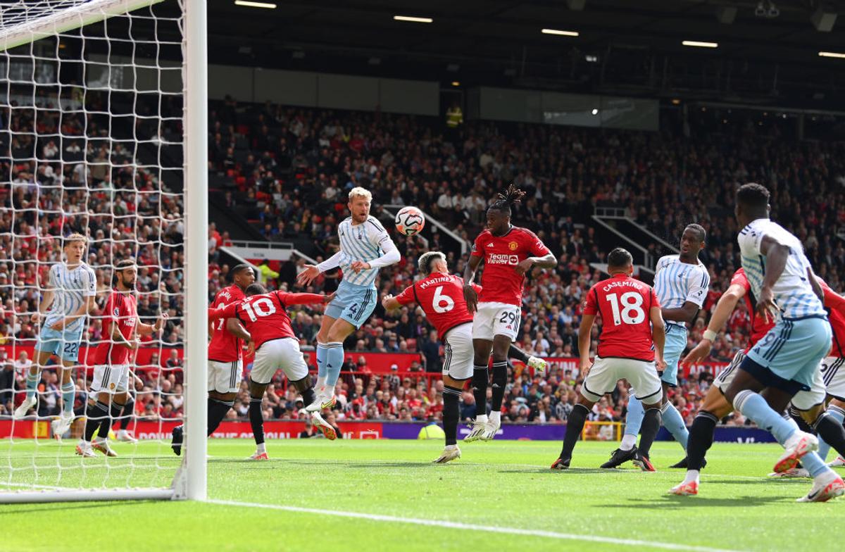 Manchester United - Nottingham. Etapa 3 din Premier League