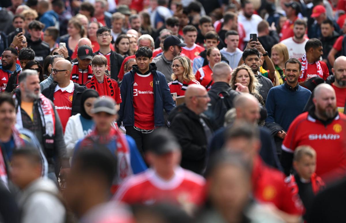 Manchester United - Nottingham. Etapa 3 din Premier League