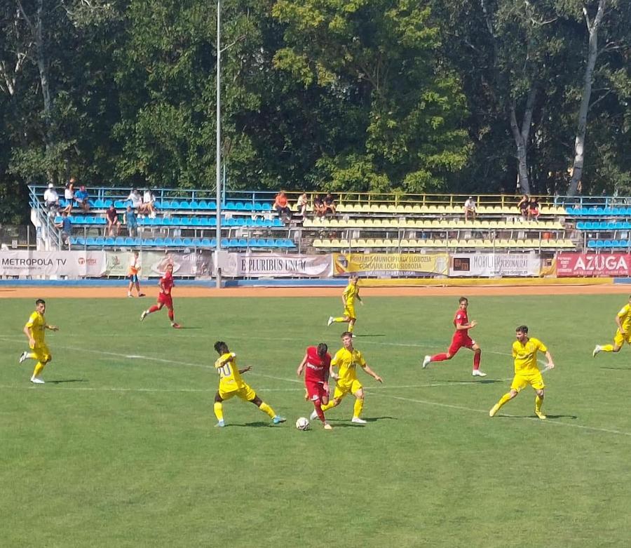 FOTO: facebook.com/CS.Arsenal.Tunari Etapa #4 din Liga 2 » CSA Steaua, încurcată în Ghencea de CSM Alexandria + Corvinul continuă parcursul formidabil din „B”