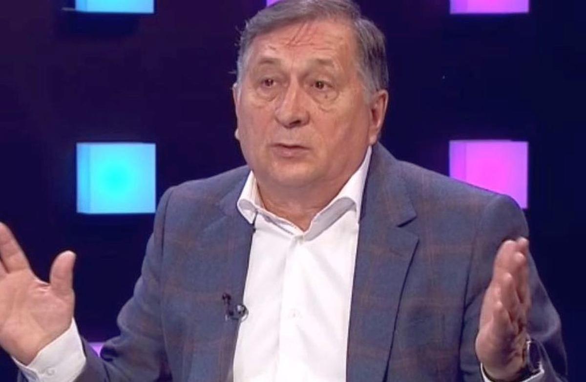 Fază controversată în careul lui Dinamo » Verdictul ferm al lui Ion Crăciunescu: „E penalty, dar la ce arbitru avem...”