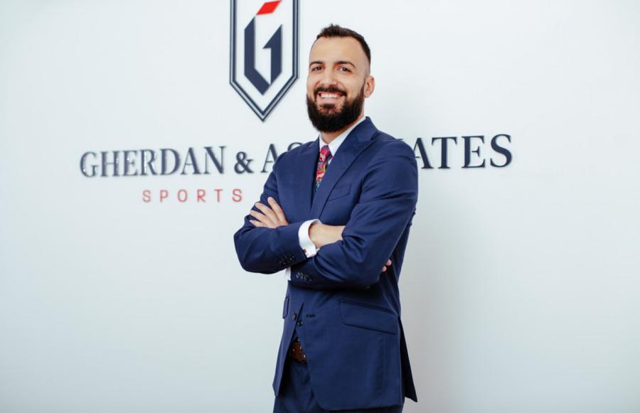 Avocatul Sabin Gherdan îl reprezintă pe Antonio Colamonici în litigiul cu Dinamo Procesul Dinamo – Colamonici, furtuna premierilor din canotaj: „Ne spune acum și ce avem de făcut? Trebuia să tacă!” + Avocat: „Cu asta are clubul o problemă”