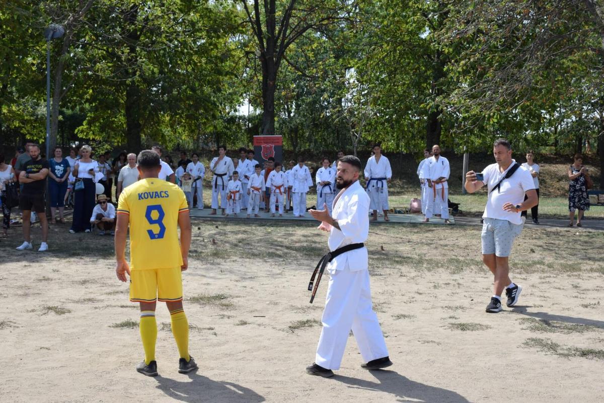 FRF a publicat imagini IREALE de la un eveniment dedicat echipei naționale de nevăzători: fără pic de iarbă pe teren și porți ruginite!