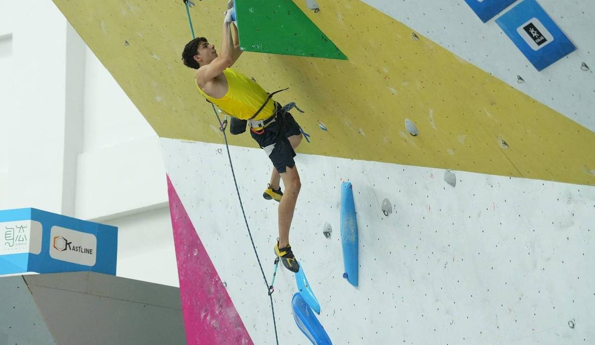 Darius Râpă a câștigat prima medalie din istoria României la un Campionat Mondial de escaladă