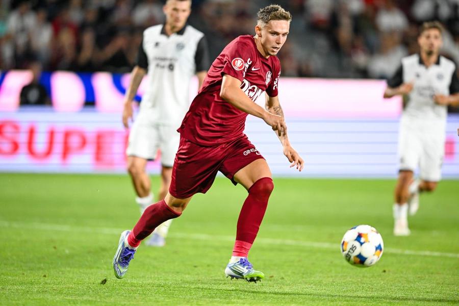 Louis Munteanu avea de încasat de la CFR Cluj un sfert de milion de euro, datorii neachitate dinainte de a pleca în SUA Nelu Varga intervine din Africa: „Am virat toți banii, nu ne jucăm!” + Ce se întâmplă cu postul lui Marius Bilașco