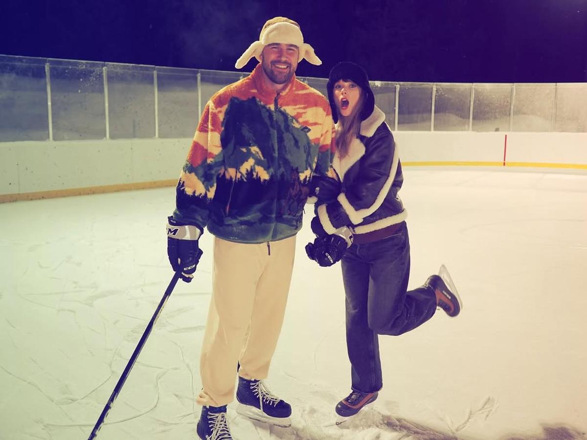 Taylor Swift și Travis Kelce s-au logodit