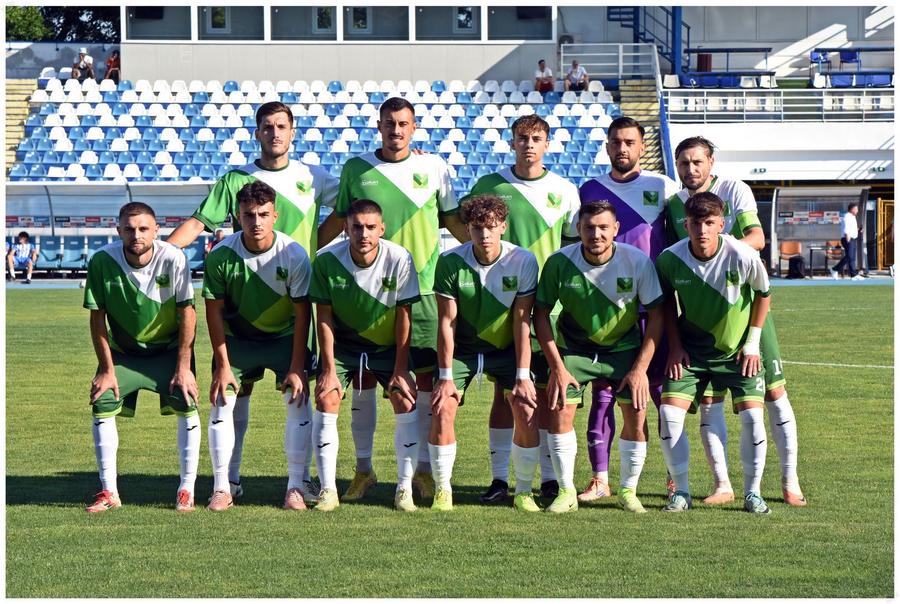 ACS USV Iași, echipa care activează în Liga 3 // FOTO facebook @ACS - USV Iași Suporterii au fondat un club în Liga a 4-a, după ce echipa orașului a intrat în faliment: „Am preluat un nume, o stemă și responsabilitatea de a le onora”