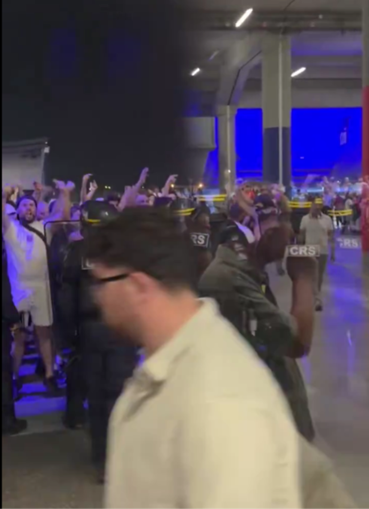 Scene scandaloase în Liga Campionilor » Guendouzi i-a provocat pe fani și a pornit o bătaie ca în filme