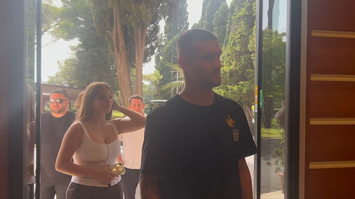 Daniel Bîrligea a ajuns la Frosinone // foto: captură X @ Gianluca Di Marzio