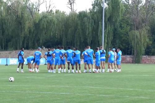 Universitatea Craiova a efectuat ultimul antrenament înaintea plecării în Armenia