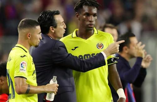 Nicolas Jackson, în perioada în care a jucat în atacul lui Villarreal sub comanda lui Unai Emery / Foto: facebook